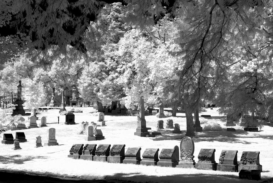 Angel with Broken Arm I Cave Hill Cemetery Louisville Kentucky U