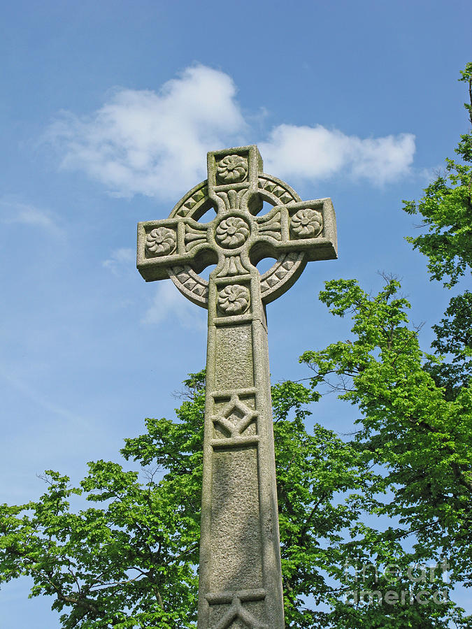 Celtic Cross Photograph by Ann Horn