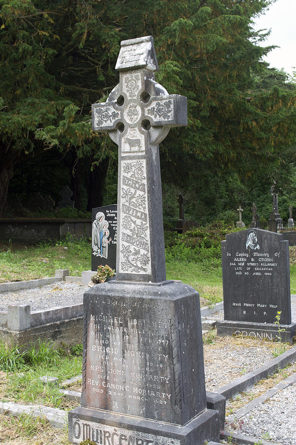 Celtic Cross Photograph by Gayle Vuletic - Fine Art America