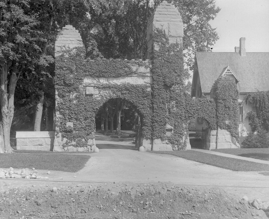 Cemetery Gate  Photograph by William Haggart