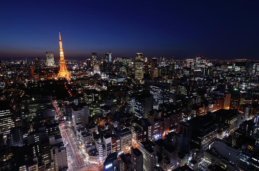 Central Tokyo At Dusk Photograph by Sugimoto Yasuaki