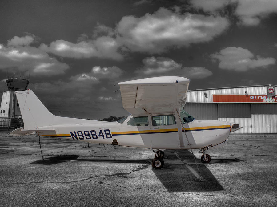 Transportation Photograph - Cessna 172 R G Cutlass by John Straton