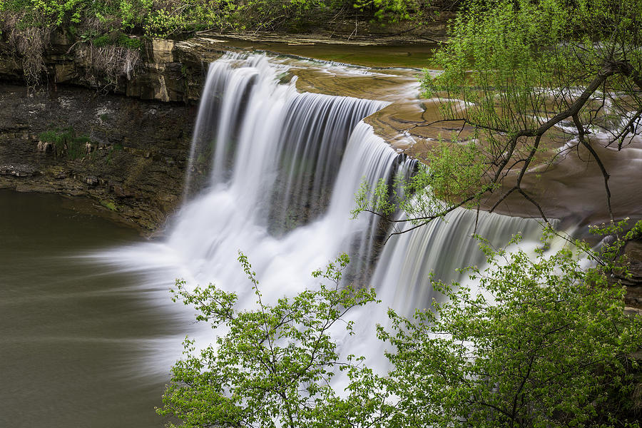 Waterfall Photograph - Chagrin Falls by Dale Kincaid