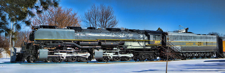Challenger Panoramic 02 Photograph by Sylvia Thornton