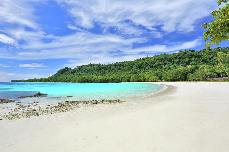 Champagne Beach, Espiritu Santo Island Photograph by Peter Unger