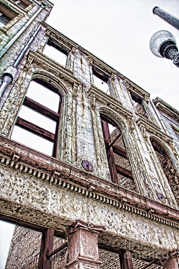 Characteristics of New Orleans-Fading Ruins Photograph by Douglas Barnard