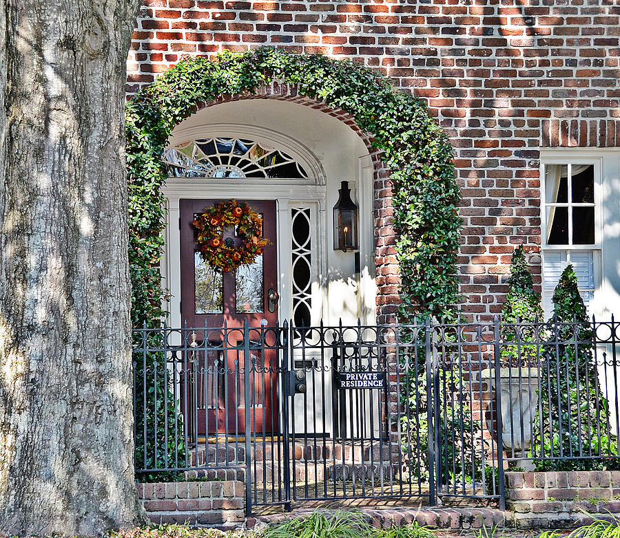Charleston Doorway Photograph by Linda Brown