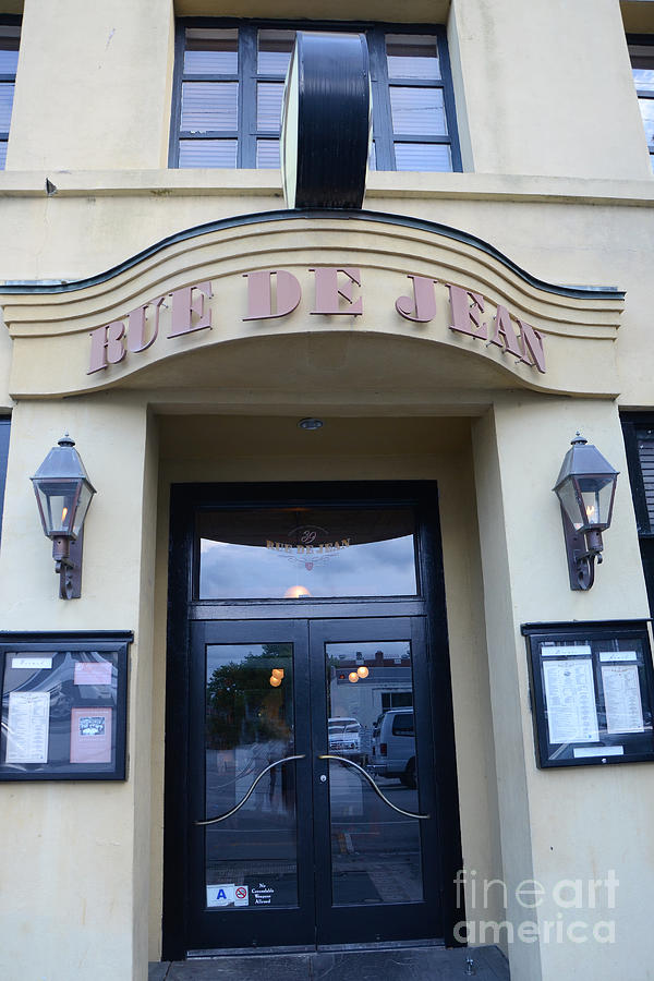 Rue De Jean French Restaurant Photograph - Charleston French Restaurant - Rue De Jean - American French Bistro and Cafe  by Kathy Fornal