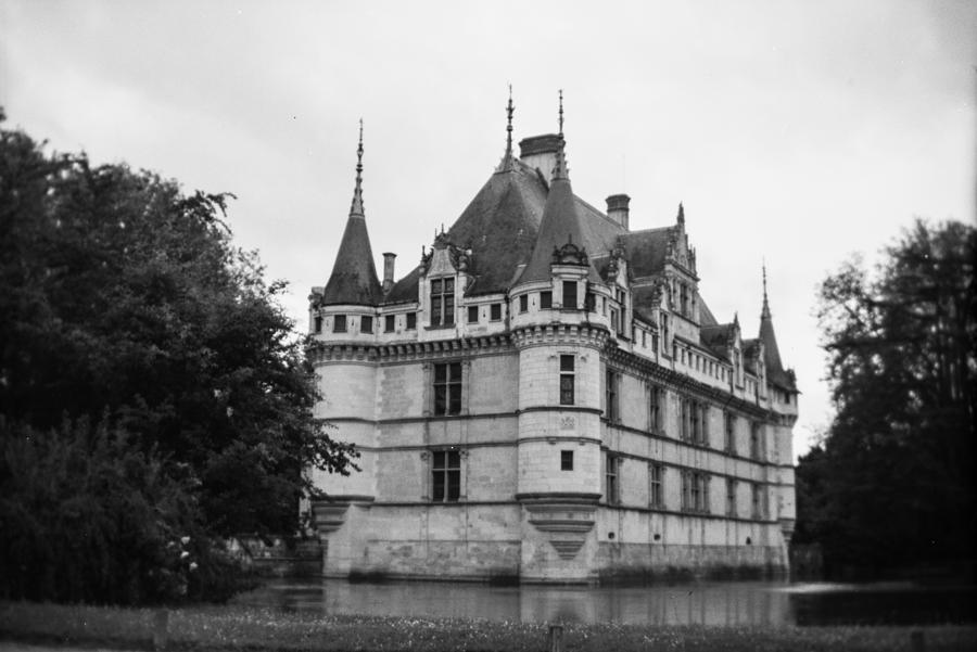 Chateau Azzay-le-rideau Photograph by Matthew Pace