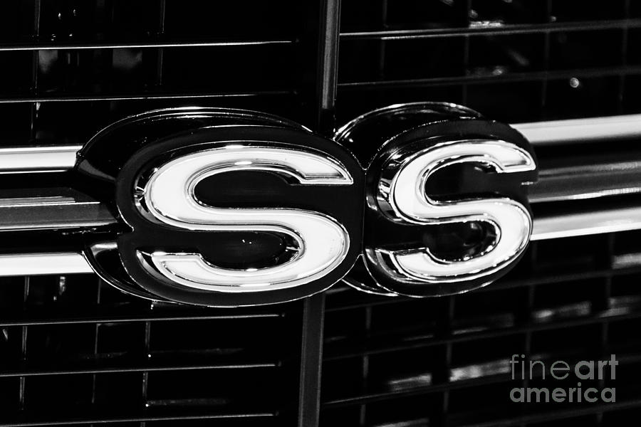 Black And White Photograph - Chevelle SS Super Sport Emblem Black and White Picture by Paul Velgos