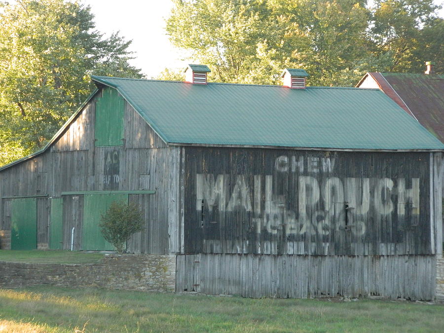 Chew Mail Pouch Barn Photograph by Kathy Barney