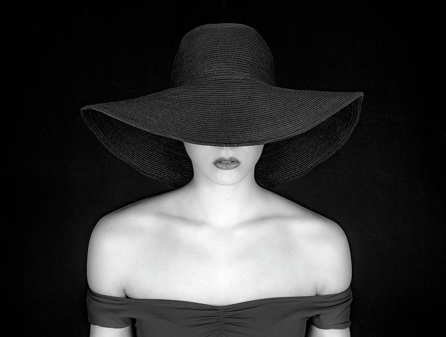 Black And White Photograph - Chic by Pauline Pentony Ma