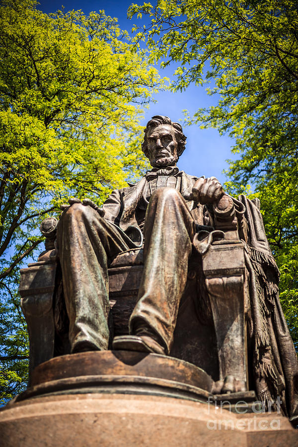 Abraham Lincoln Photograph - Chicago Abraham Lincoln Sitting Statue by Paul Velgos