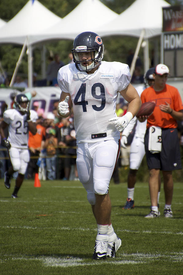 Chicago Bears Photograph - Chicago Bears LB Conor ONeill Training Camp 2014 02 by Thomas Woolworth