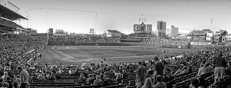 Chicago Cubs 5 Minutes Till Game Time Photograph by Thomas Woolworth