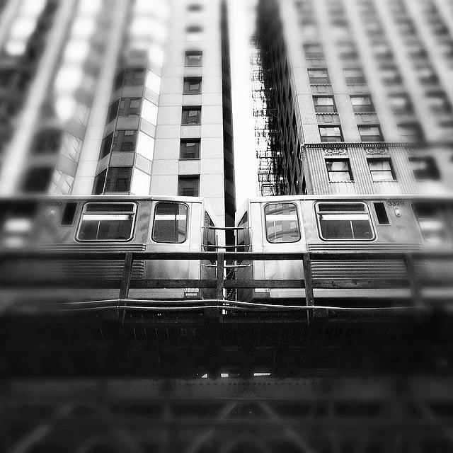 Black And White Photograph - Chicago L Train In Black And White by Paul Velgos