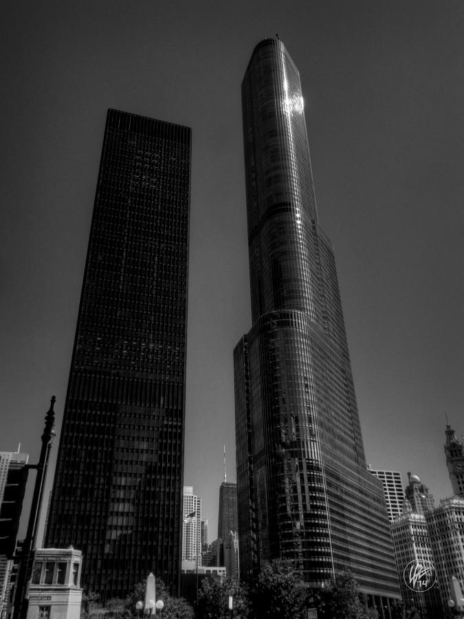 Chicago Photograph - Chicago - N State Street 004 by Lance Vaughn