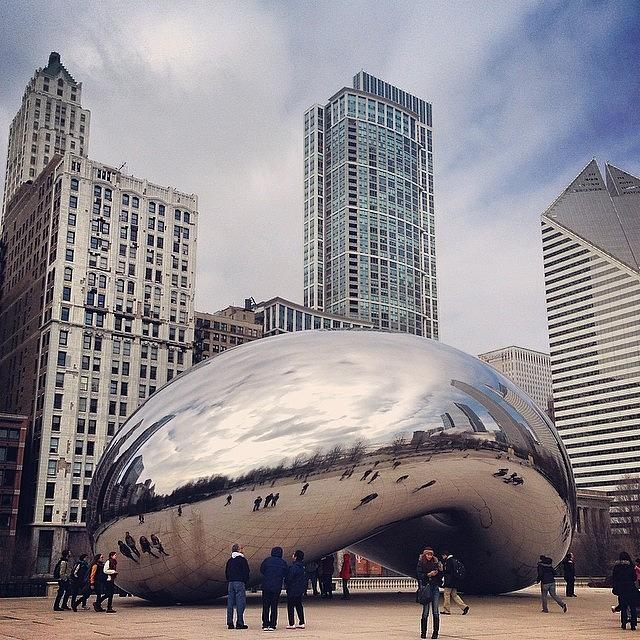 Chicago Reflecting On The Cloud Gate Photograph by Olivier Pasco