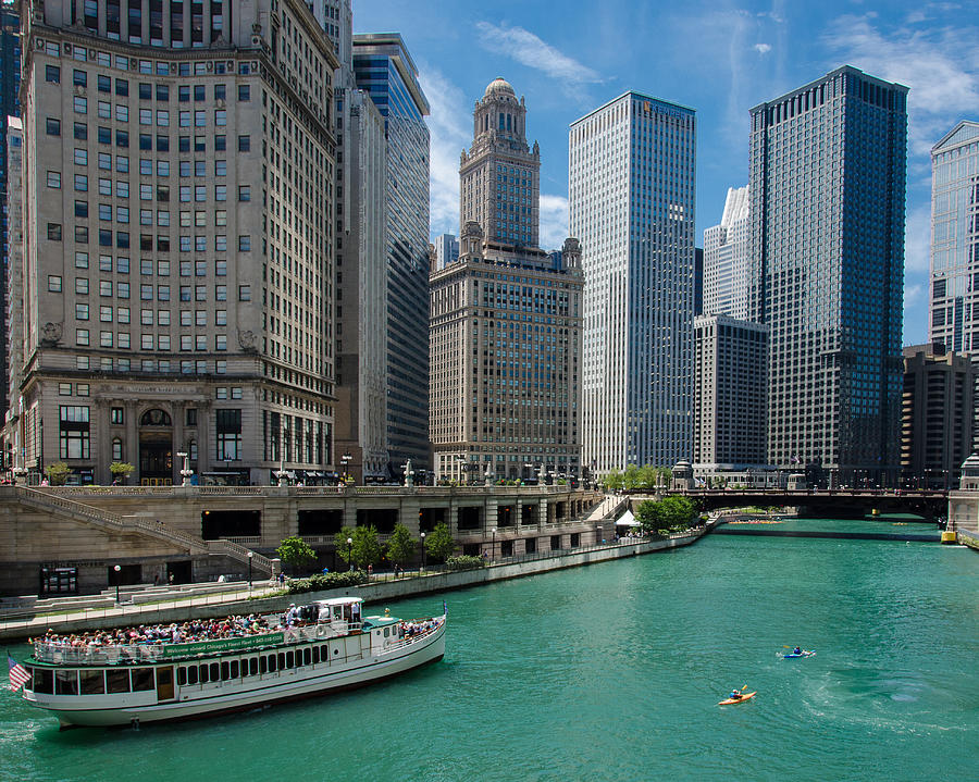 chicago river cruise photo contest