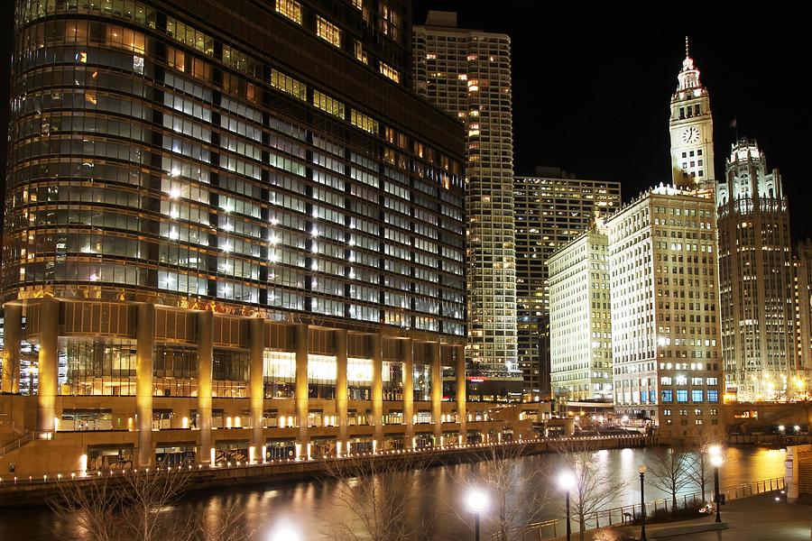 Chicago River Front Night View Photograph by J.castro