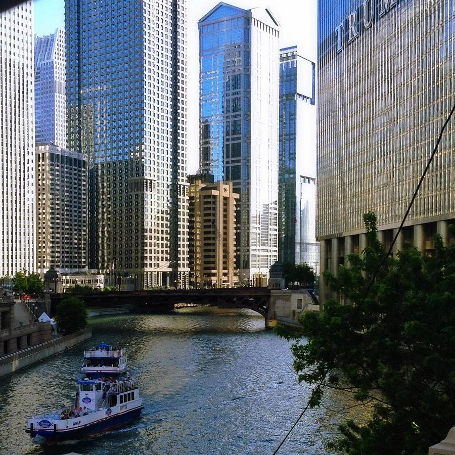 Chicago River Photograph by Lora Mercado