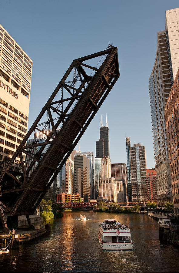 Chicago Photograph - Chicago River Traffic by Steve Gadomski