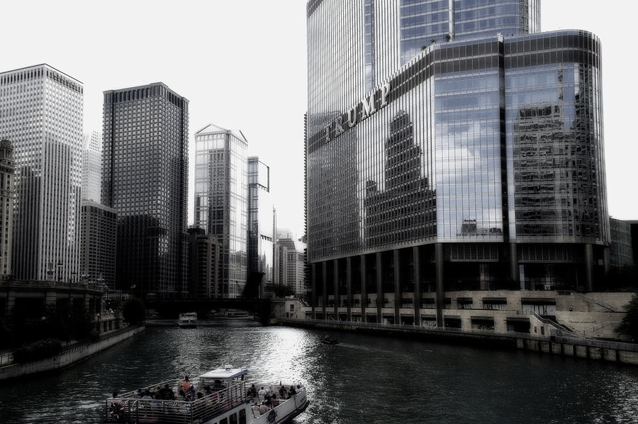 Chicago Photograph - Chicago River Walk Looking West 01 by Thomas Woolworth