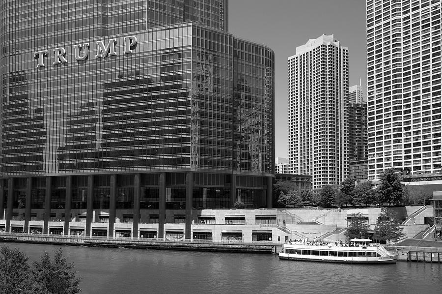 Chicago River Walk Northside BW Photograph by Thomas Woolworth