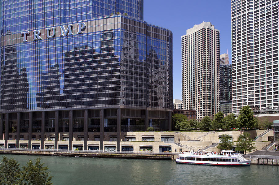 Chicago River Walk Northside Photograph by Thomas Woolworth
