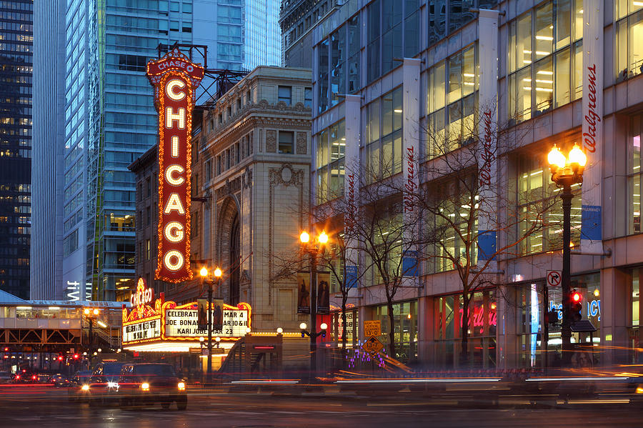 Chicago Theater at dusk Photograph by Rainer Grosskopf