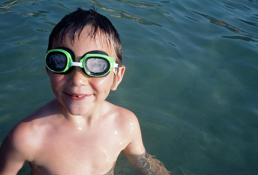 Child Wearing Goggles Photograph by Mauro Fermariello/science Photo Library