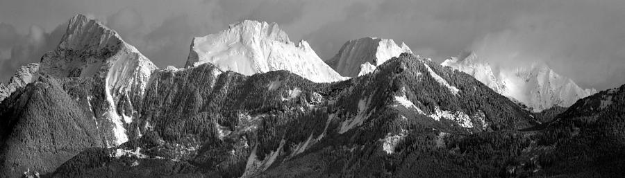 Wall Hangings Photograph - Chilliwack Mt range by Randy Giesbrecht