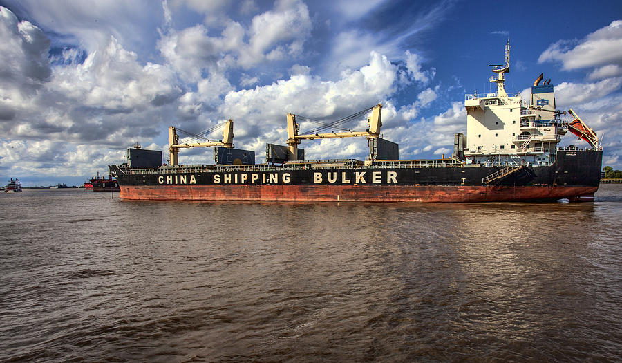 China Shipping Bulker Photograph