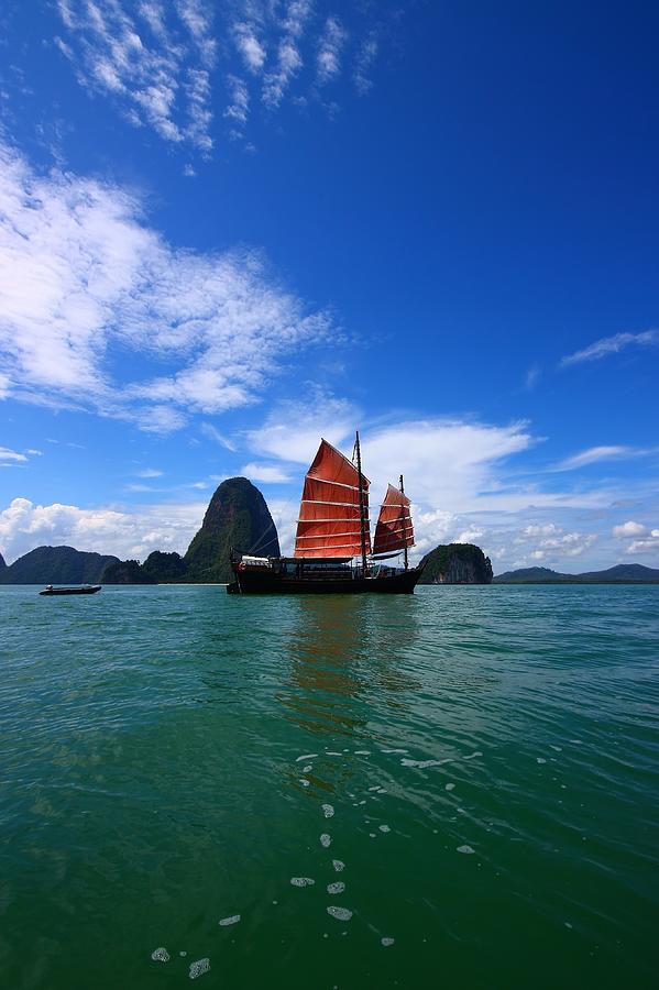 Chinese Junk Boat Photograph by Firefluxstudios