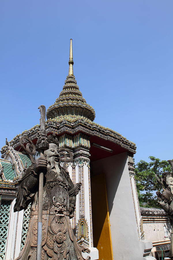 Bangkok Photograph - Chinese Statue Guards - Wat Pho - Bangkok Thailand - 01131 by DC Photographer