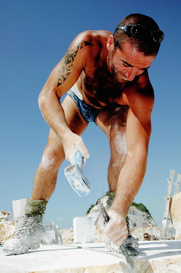 Chiseling Marble Photograph by Science Photo Library Chiseling Marble Photograph by Science Photo Library