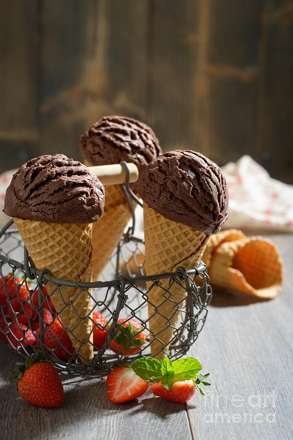 Strawberry Photograph - Chocolate Ice Cream With Strawberries by Amanda Elwell