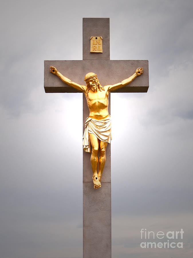Christ On Cross Photograph by Les Palenik
