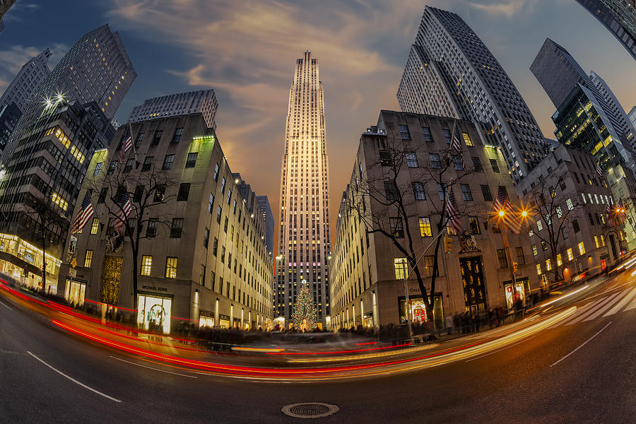 Christmas Photograph - Christmas At Rockefeller Center by Susan Candelario