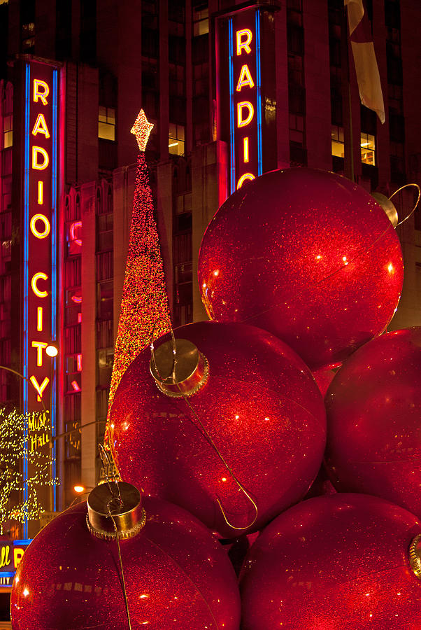 Christmas in NYC Photograph by Paul Mangold