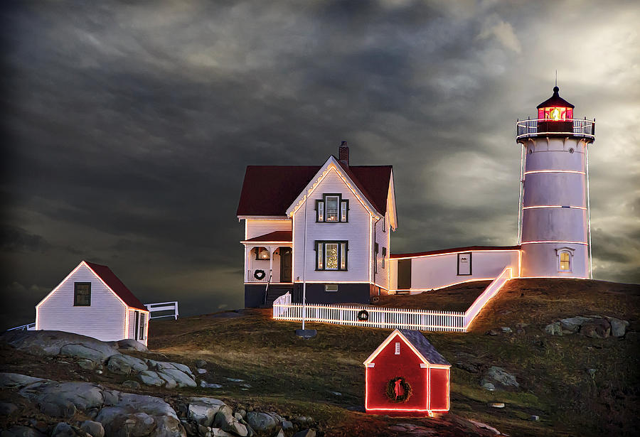 Lighthouse Photograph - Christmas Light by Penny Pesaturo