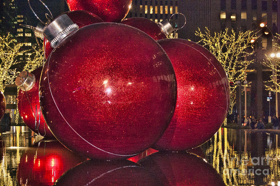 Christmas On 5th Avenue Manhattan 4 Photograph by Steve Purnell