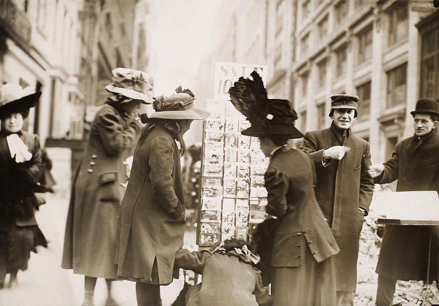 Christmas Postcards, C1900 Photograph by Granger - Fine Art America