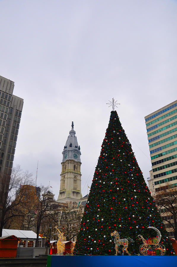 Christmas Photograph - Christmas Time in Philly by Bill Cannon