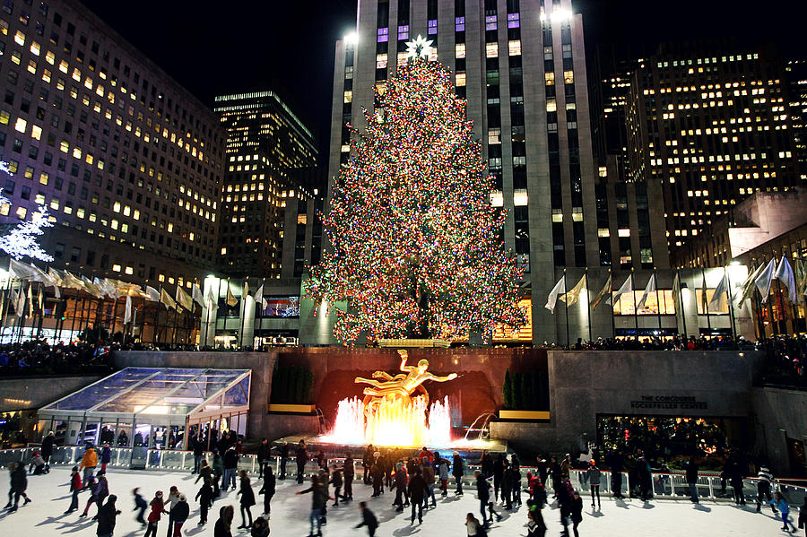Christmas Tree at Rockefeller Center in New York City Photograph by TriggerPhoto