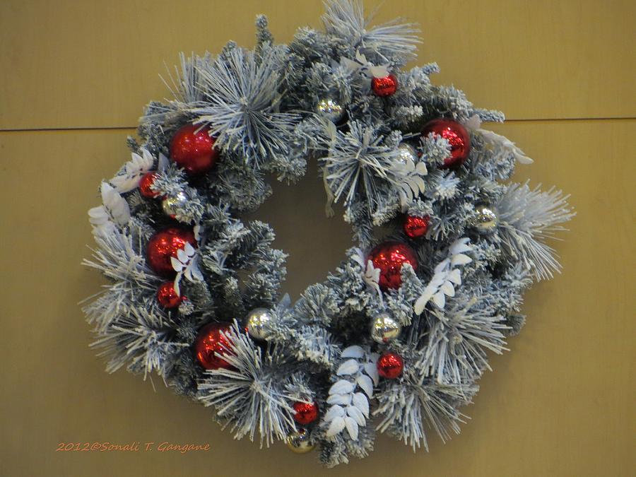 Christmas Celebration Photograph - Christmas Wreath by Sonali Gangane