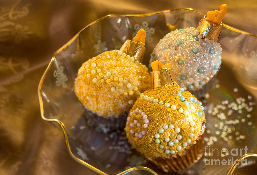 Fall Photograph - Christmastree Cupcakes On Gold by Iris Richardson