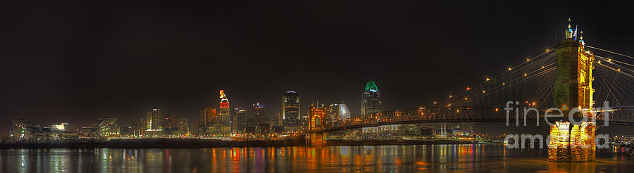 Cincinnati Photograph - Cincinnati Ohio  Skyline by Twenty Two North Photography
