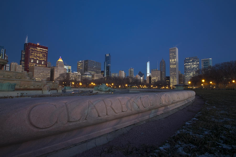 Clarence Buckingham fountain in the winter at dawn Photograph by Sven Brogren