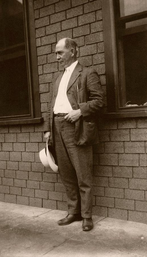 Clarence Mcclung Photograph by Science Photo Library Clarence Mcclung Photograph by Science Photo Library